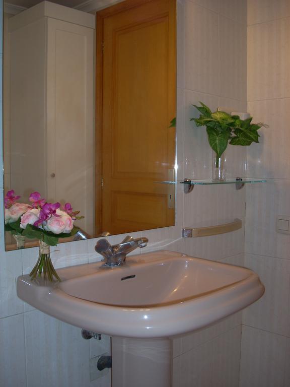 Apartamentos Los Tilos Benasque Bagian luar foto